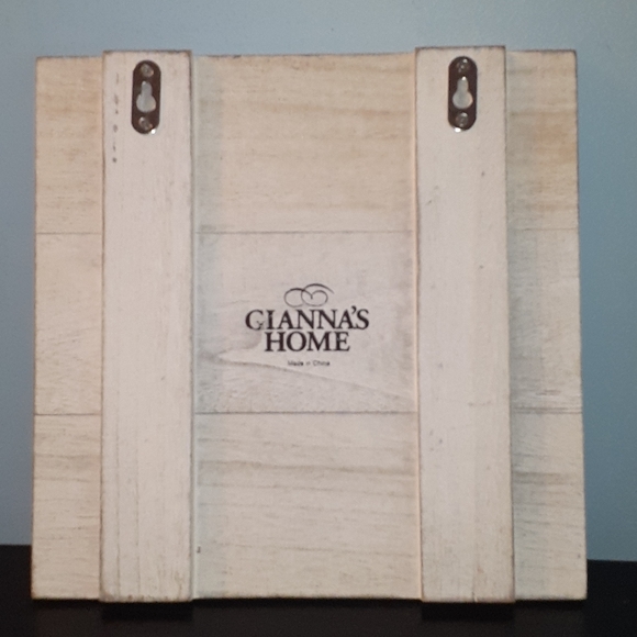 Farmhouse Farmers Market Sign by Giannas Home New - Picture 2 of 3